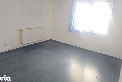 Spațiu comercial, de 74 mp, în Central - 5