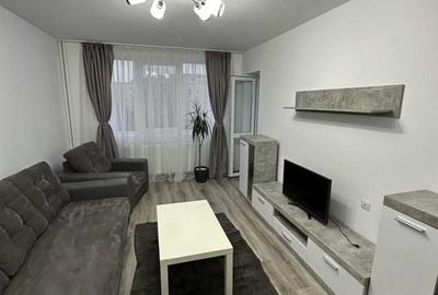 Apartament cu 3 camere decomandat, mobilat în Tineretului