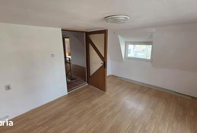 Casă cu 5 camere cu Teren 920 Mp în Central - 3