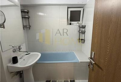 Apartament cu 3 camere, mobilat în Republicii - 9