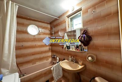 Casă individuală cu 14 camere cu Canalizare în Cetate - 19