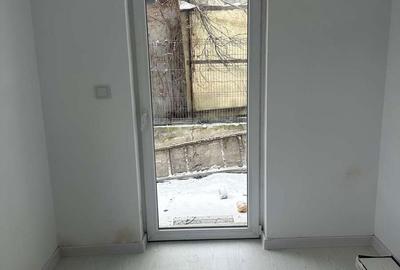 Casă cu 3 camere cu Teren 500 Mp în Central - 4