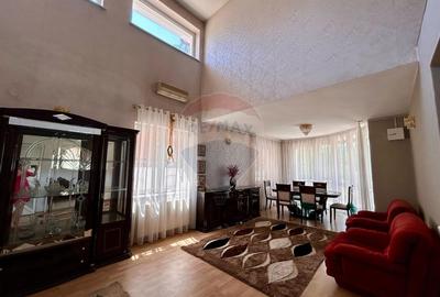 Casa / Vila cu 16 camere de vanzare in zona Central - 18