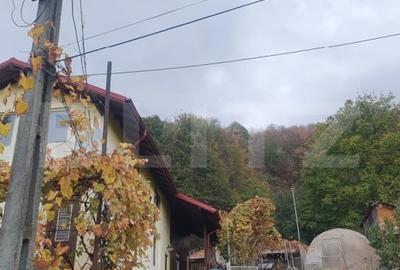 Casa cu etaj+Teren  Cornu -PH - 5