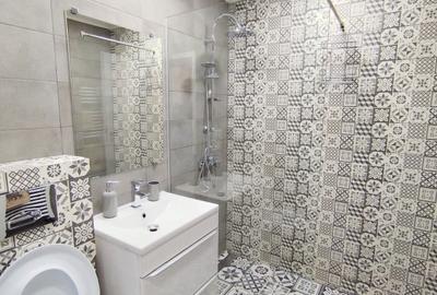 Apartament cu 2 camere semidecomandat în Central - 1