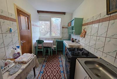 Apartament cu 3 camere decomandat în 1 Decembrie 1918