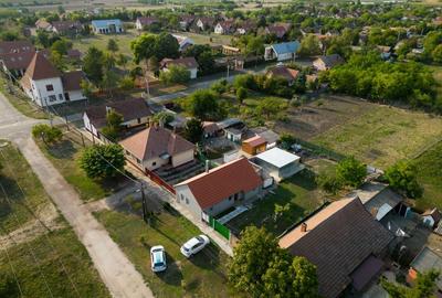 Casă individuală cu 3 camere cu Teren 1438 Mp în Turnu - 28