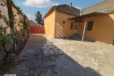 Casă cu 5 camere cu Teren 719 Mp în Periam - 13
