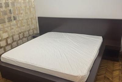 Apartament cu 3 camere în Școlilor - 5