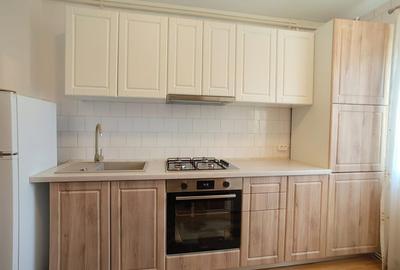 Apartament cu 3 camere decomandat în Europa