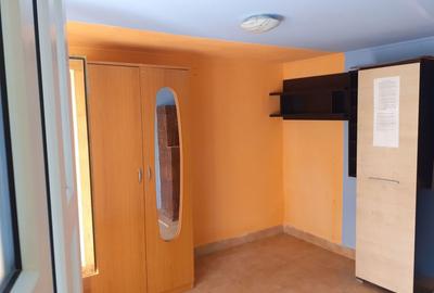 Casă cu 4 camere cu Teren 3850 Mp în Olanu - 8