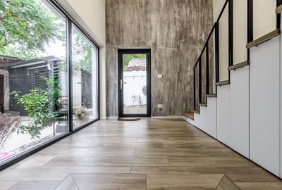 Apartament tip casa, cu gradina proprie, in zona centrala a Aradului - 2