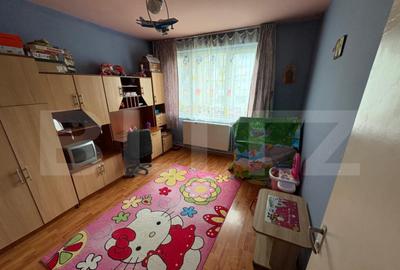 Apartament cu 2 camere semidecomandat, mobilat în Micro 4 - 7