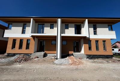 Duplex cu 4 camere cu Canalizare în Florești - 3