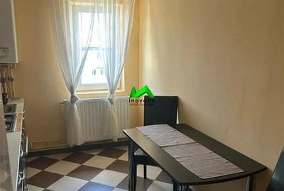 Apartament de vanzare 4 camere zona Vasile Aaron - 3