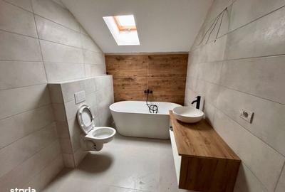 Casă cu 4 camere cu Teren 260 Mp în Moșnița Nouă