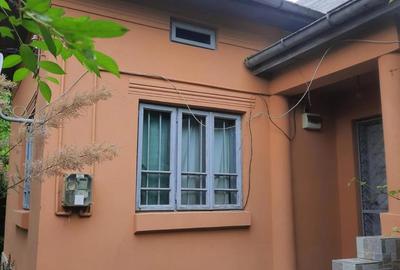 Casă cu 4 camere în Bălcești - 1