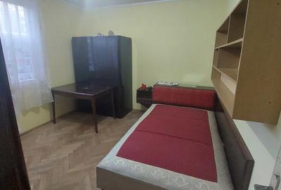 Apartament cu 3 camere decomandat în Central - 2