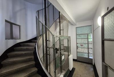 Garsonieră în P-ța Universității - 12