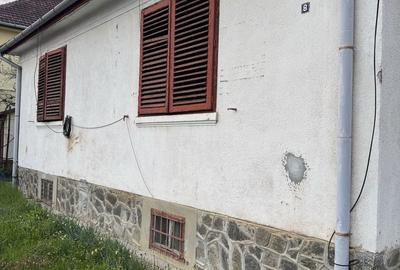 Casă cu 4 camere în Sub Arini - 1