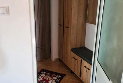 Apartament cu 2 camere semidecomandat în Golăiești - 2