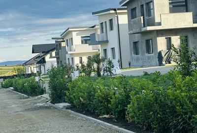 Casă cu 4 camere în Mănăstirea Doamnei - 4
