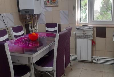 Apartament cu 4 camere decomandat în Central - 1