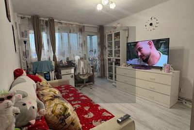 Apartament cu 2 camere decomandat în Eroii Revoluției