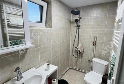 Casa individuala cu 5 camere si curte libera de 430 mp in Cisnadie - 14