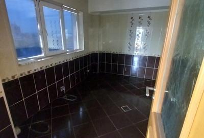 Penthouse cu 5 camere decomandat în Central - 12