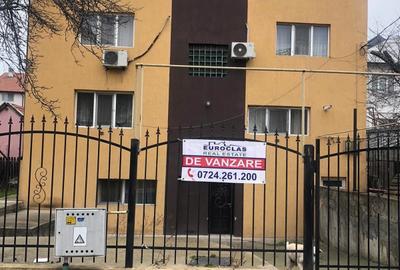 Casă cu 9 camere cu Canalizare în Agigea - 1