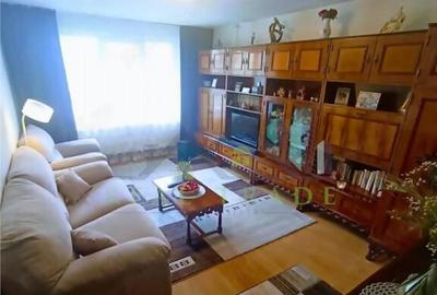 Apartament 3 camere decomandat Tractorul