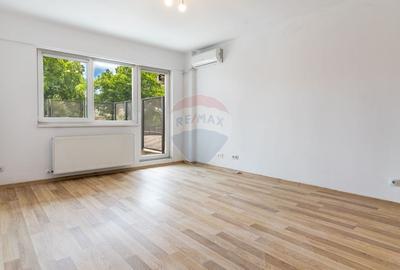 De vanzare apartament cu 2 camere si terasa 40 mp, comision 0!