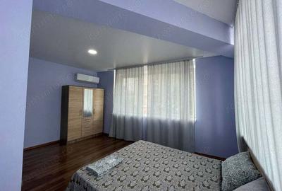 Apartament cu 2 camere decomandat în Tractorul - 1