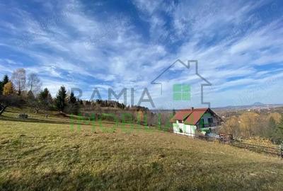 Teren de 1000 mp, în Bran