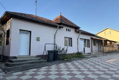 De vanzare: Casa spa?ioasa in Razvad de Jos, Dambovi?a - 1