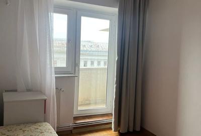Apartament cu 3 camere decomandat în Calea București - 3
