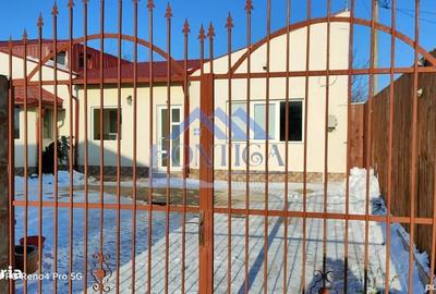 Casă cu 3 camere cu Teren 330 Mp în Km 5 - 5