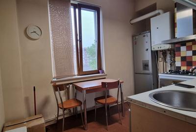 Apartament cu 2 camere decomandat în 13 Septembrie - 2