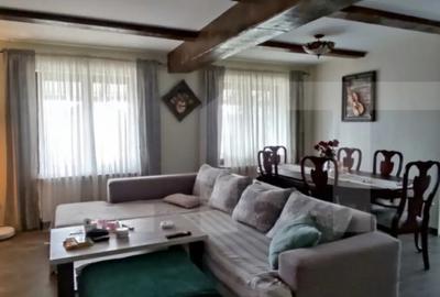 Casă cu 4 camere în 1 Decembrie - 2