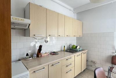 Apartament cu 4 camere decomandat în Central - 12