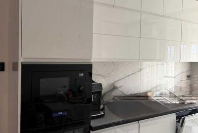 Apartament cu 3 camere decomandat în Nufărul - 5