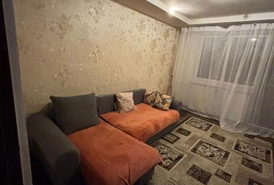 Apartament cu 2 camere decomandat în Cet - 6