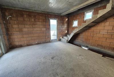 SAD la parter. Apartament cu 3 camere la Etaj si Mansarda! - 8