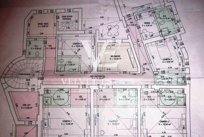 Spațiu comercial, de 814 mp, în Piața - 4