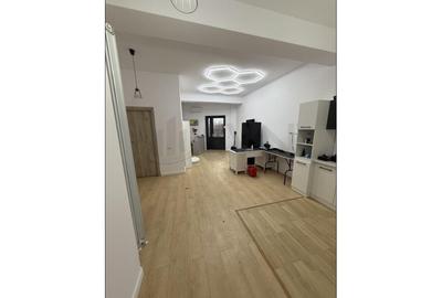 Spațiu comercial, de 65 mp, în Pipera - 9