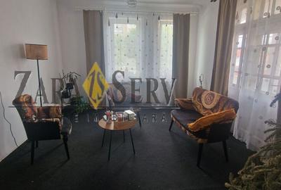 Casă cu 5 camere cu Teren 500 Mp în Central - 9
