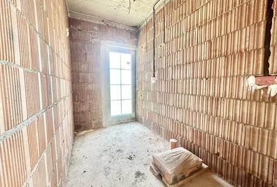 Duplex cu 4 camere cu Canalizare în Moșnița Veche - 8