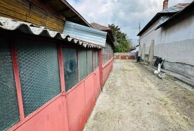 Casă cu 5 camere cu Teren 500 Mp în Izvoarele - 5