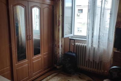 Apartament cu 2 camere semidecomandat în Dacia